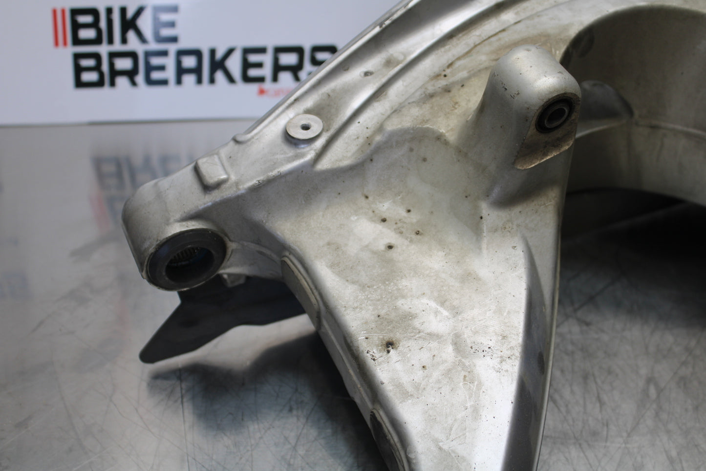 06-12 BMW F800ST REAR SWINGARM BACK SUSPENSION SWING ARM BB144