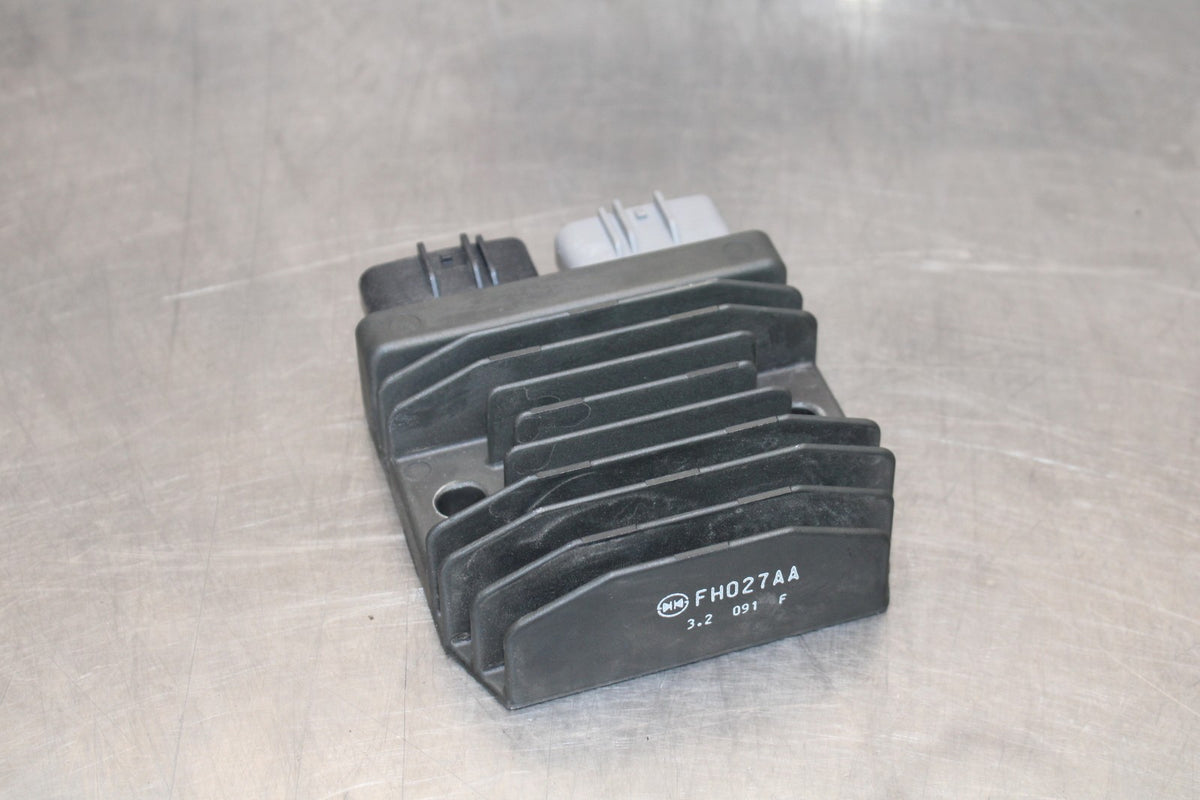 23-24 YAMAHA MT-07 RECTIFIER VOLTAGE REGULATOR BB194