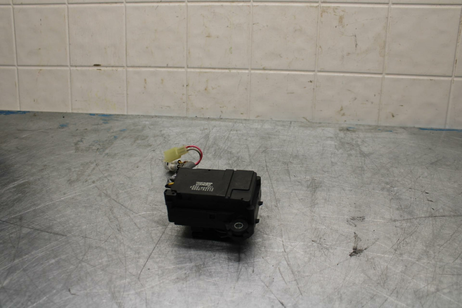 10-13 KAWASAKI Z1000 EXHAUST VALVE SERVO MOTOR BB421