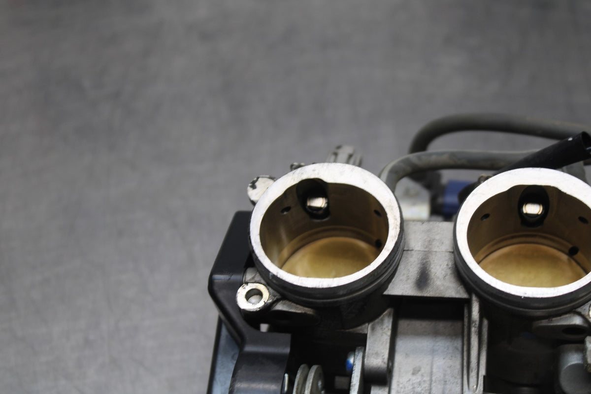 07-08 YAMAHA YZF R1 MAIN FUEL INJECTORS / THROTTLE BODIES BB771
