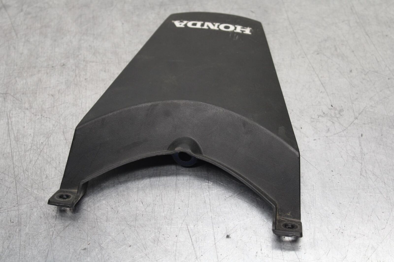 11-19 HONDA CBR125R CENTER REAR BACK TAIL FAIRING COVER TRIM COWL BB105