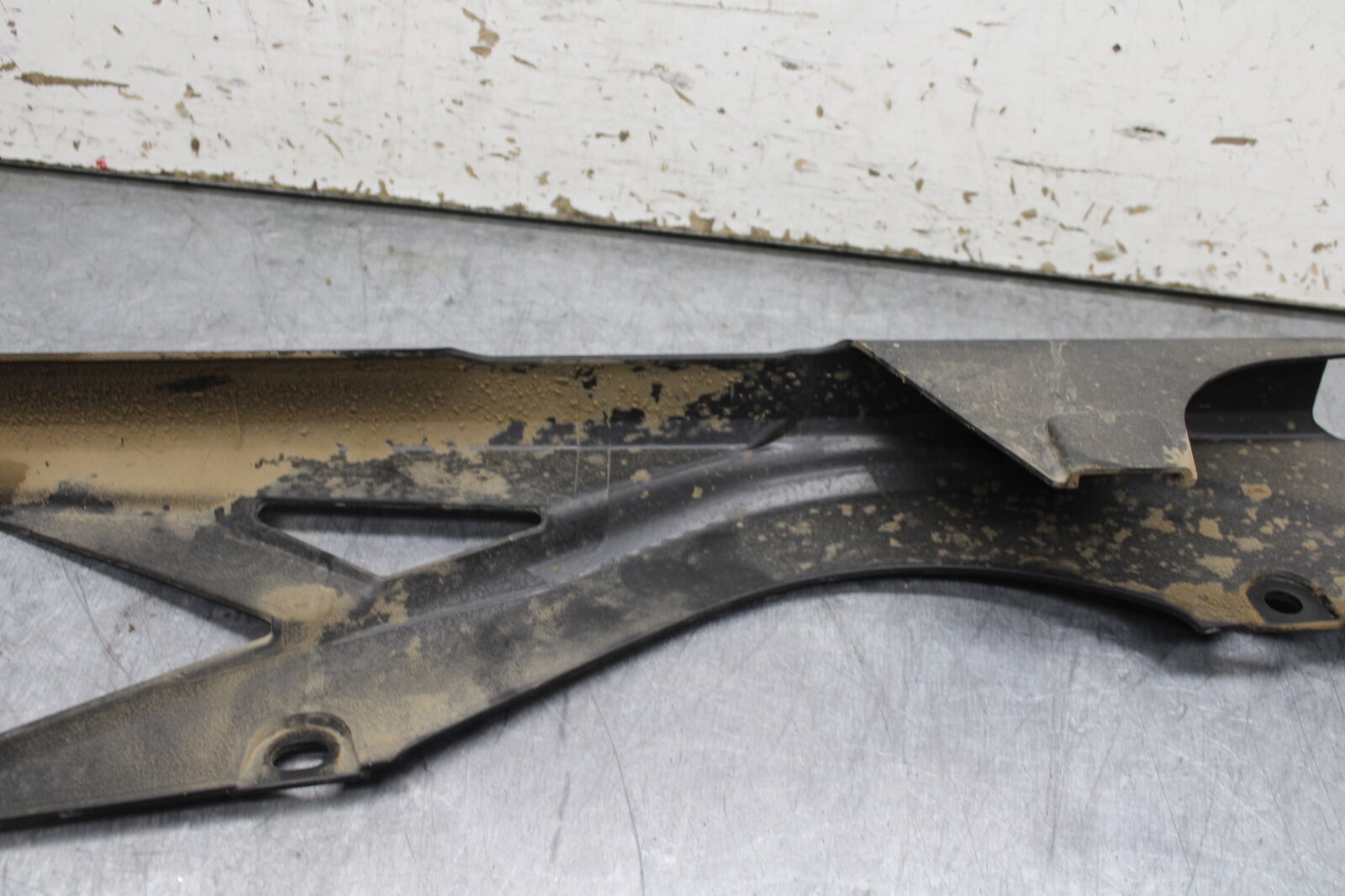 19-24 YAMAHA R3 REAR BACK DRIVE CHAIN GUARD COVER SHIELD BB736
