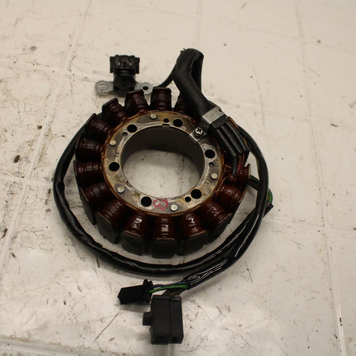 98-03 SUZUKI TL1000R STATOR GENERATOR ALTERNATOR MAGNETO BB23