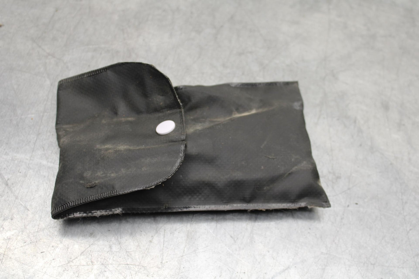 06-14 YAMAHA ROADLINER S XV1900S STOCK TOOLS OEM TOOL BAG KIT SET BB619