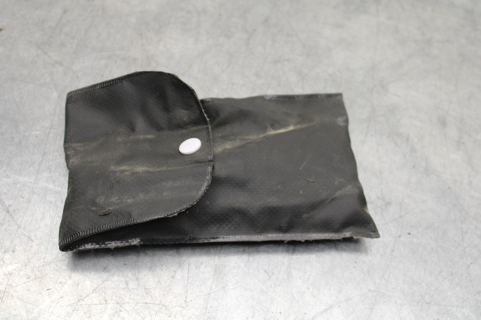 06-14 YAMAHA ROADLINER S XV1900S STOCK TOOLS OEM TOOL BAG KIT SET BB619