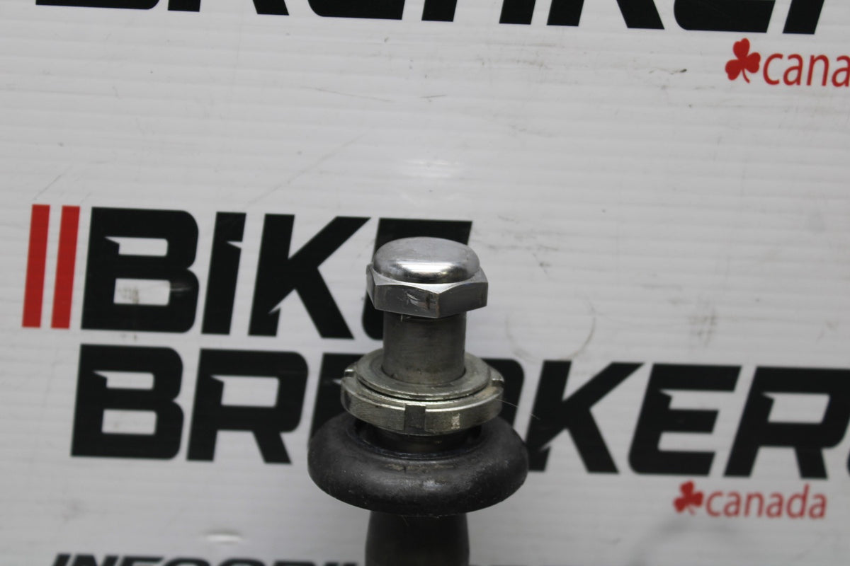 15 SUZUKI GW250F FRONT FORKS CLAMP LOWER TRIPLE TREE STEM BB789