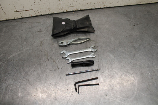 11-24 SUZUKI GSXR750 STOCK TOOLS OEM TOOL BAG KIT SET BB714