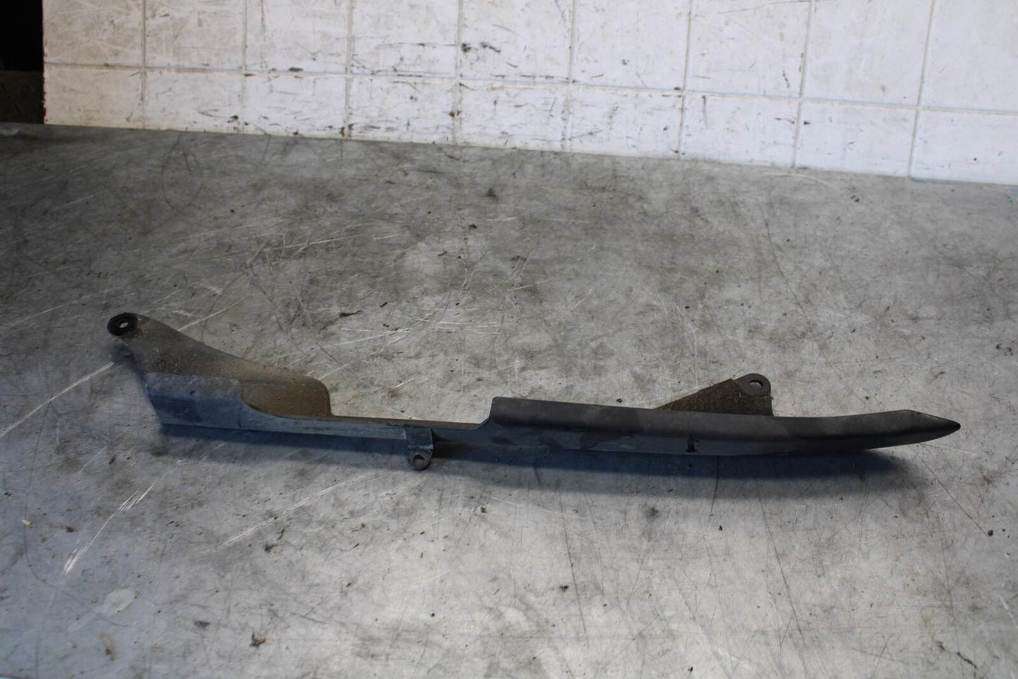 09-12 KAWASAKI NINJA ZX6R REAR BACK DRIVE CHAIN GUARD COVER SHIELD BB544