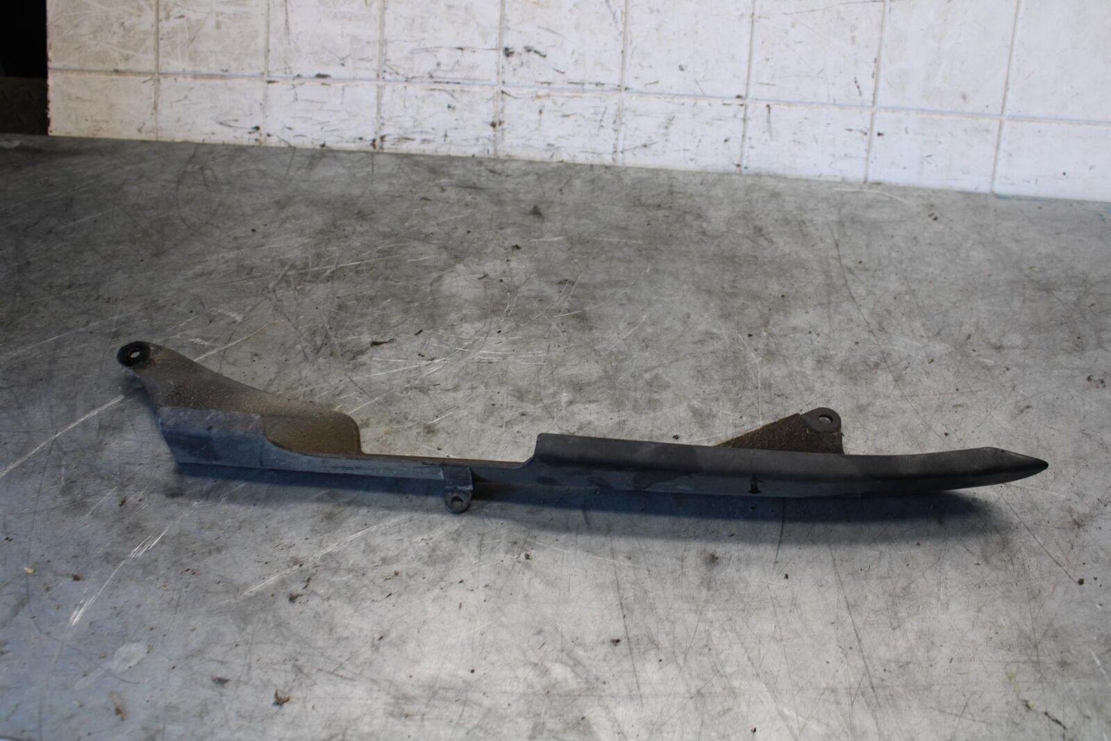 09-12 KAWASAKI NINJA ZX6R REAR BACK DRIVE CHAIN GUARD COVER SHIELD BB544