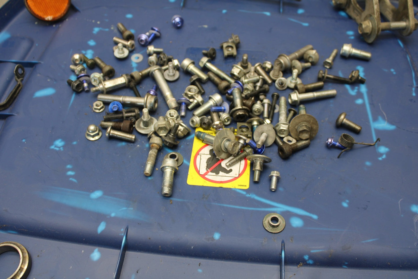 11-22 SUZUKI GSXR 600 MOUNTING BOLTS HARDWARE MOTOR SCREWS BB193