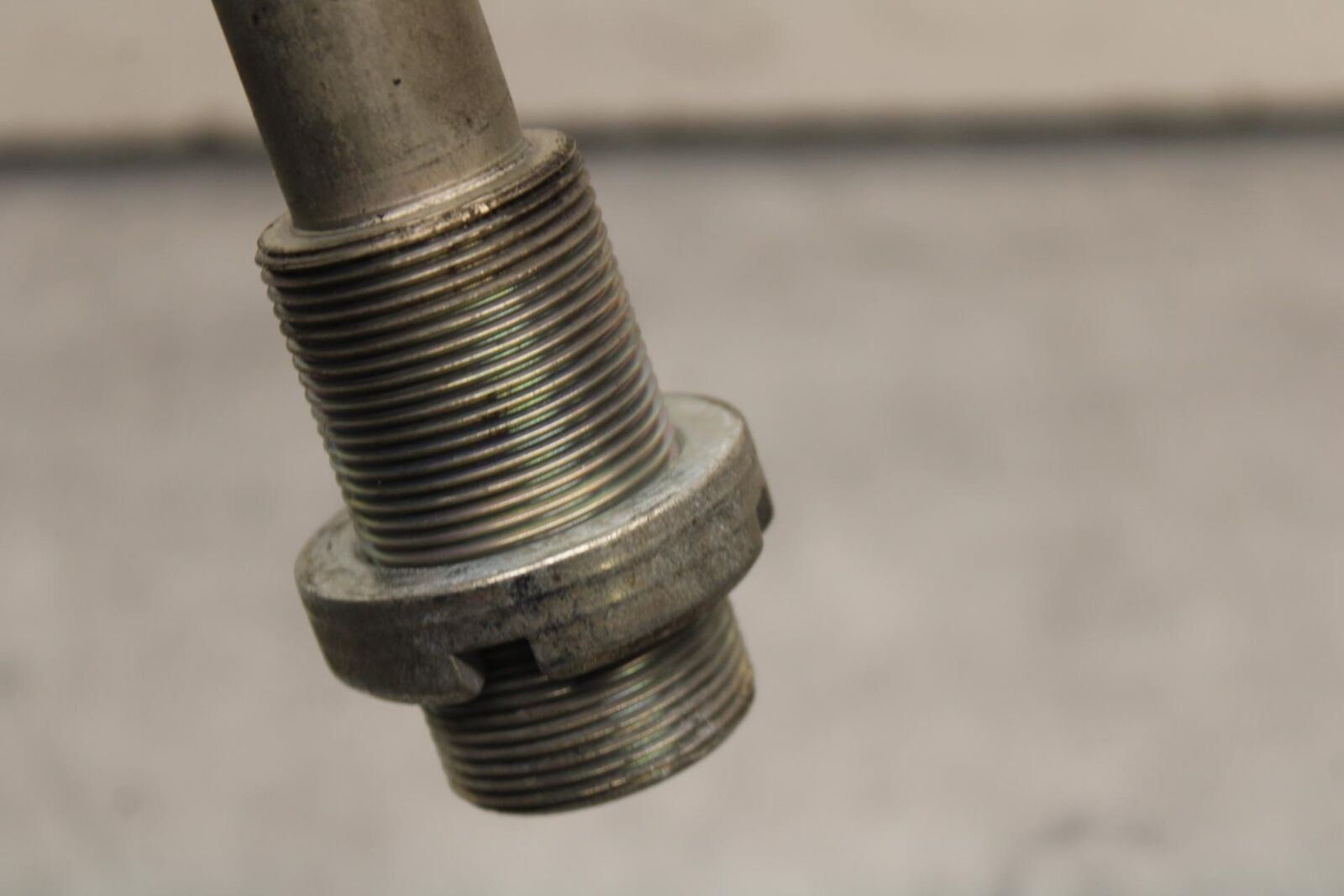 2006 Suzuki SV650 REAR SWINGARM BOLT SUSPENSION PIVOT AXLE 61211-17G00 BB93