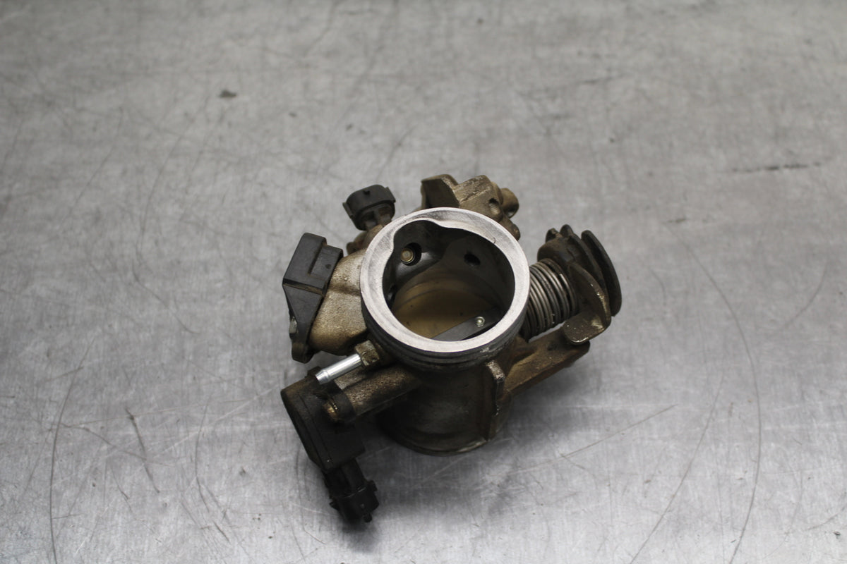 13-16 KTM 390 DUKE MAIN FUEL INJECTORS / THROTTLE BODIES BB748
