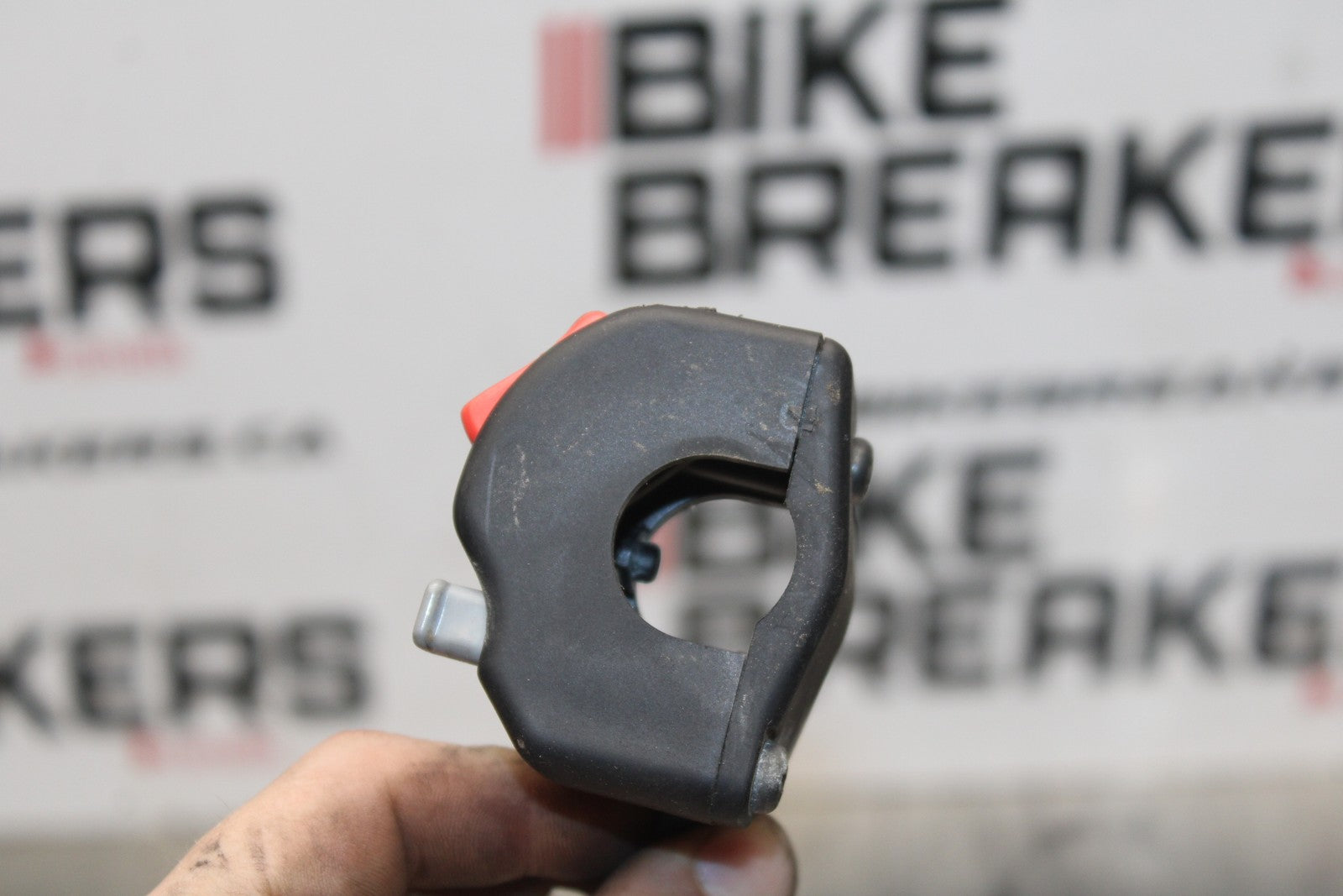 07-08 YAMAHA YZF R1 RIGHT CLIP ON HANDLE KILL OFF START SWITCH SWITCHES BB771