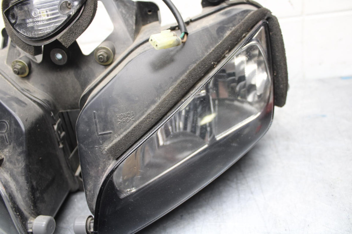05-06 HONDA CBR600RR FRONT HEADLIGHT HEAD LIGHT LAMP 33100-MEE-A01 BB479