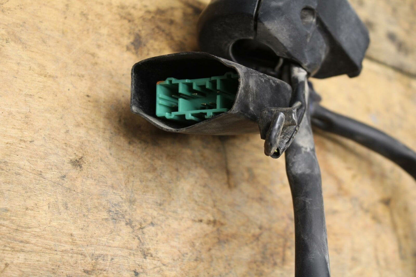 16-18 HONDA CBR500R LEFT CLIP ON HANDLE HORN SIGNALS SWITCH SWITCHES BB345