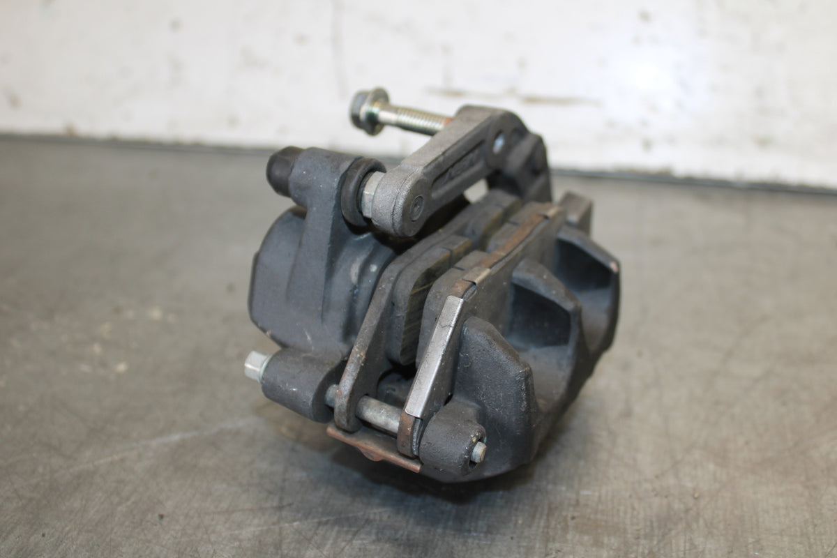 13-15 HONDA CBR500R RIGHT FRONT BRAKE CALIPER 45250-MGZ-J01 BB704
