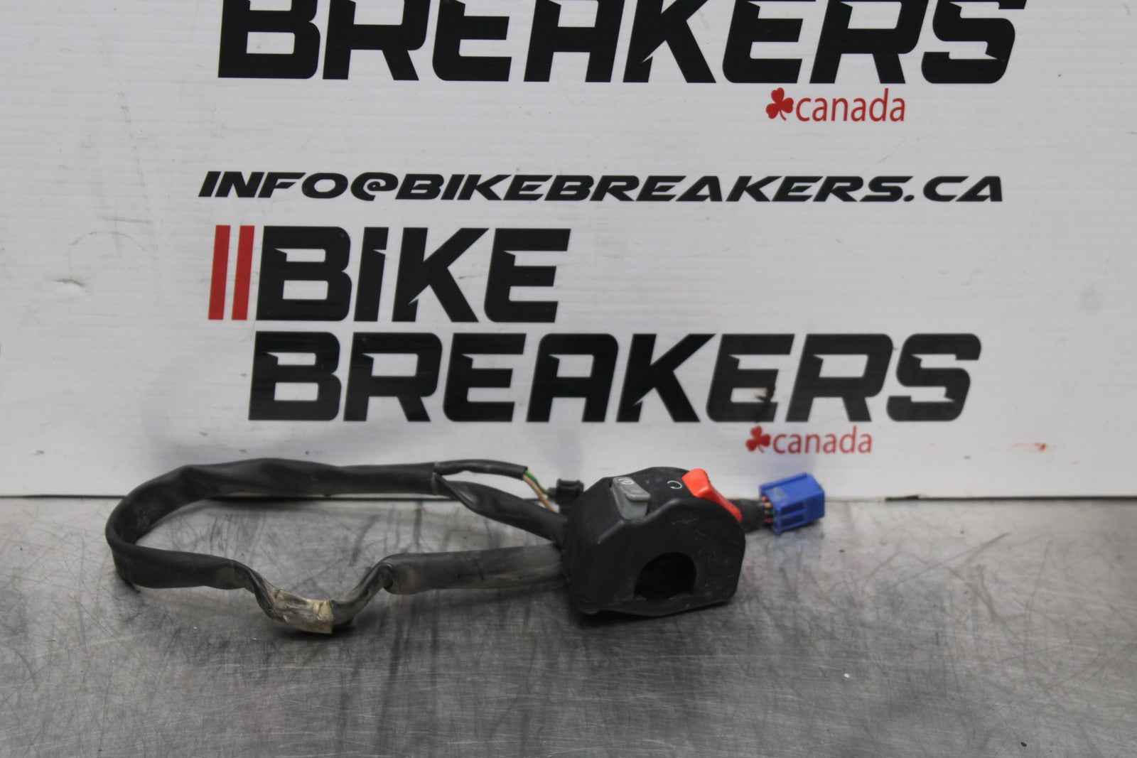07-08 YAMAHA YZF R1 RIGHT CLIP ON HANDLE KILL OFF START SWITCH SWITCHES BB771