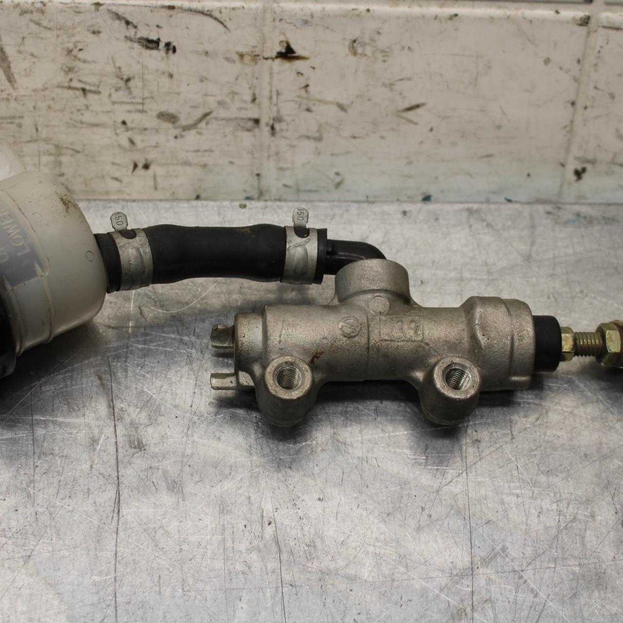 2005 Kawasaki Vulcan 1600 VN1600A REAR BACK BRAKE MASTER CYLINDER  BB574