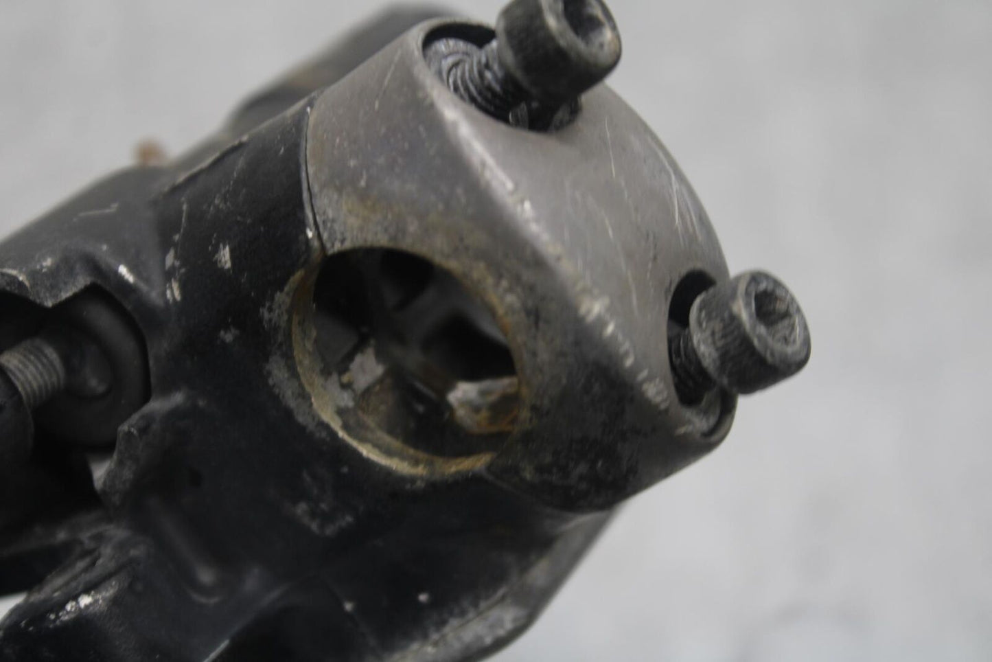 1988 Yamaha FZ600 FRONT BRAKE MASTER CYLINDER w/ LEVER BB601