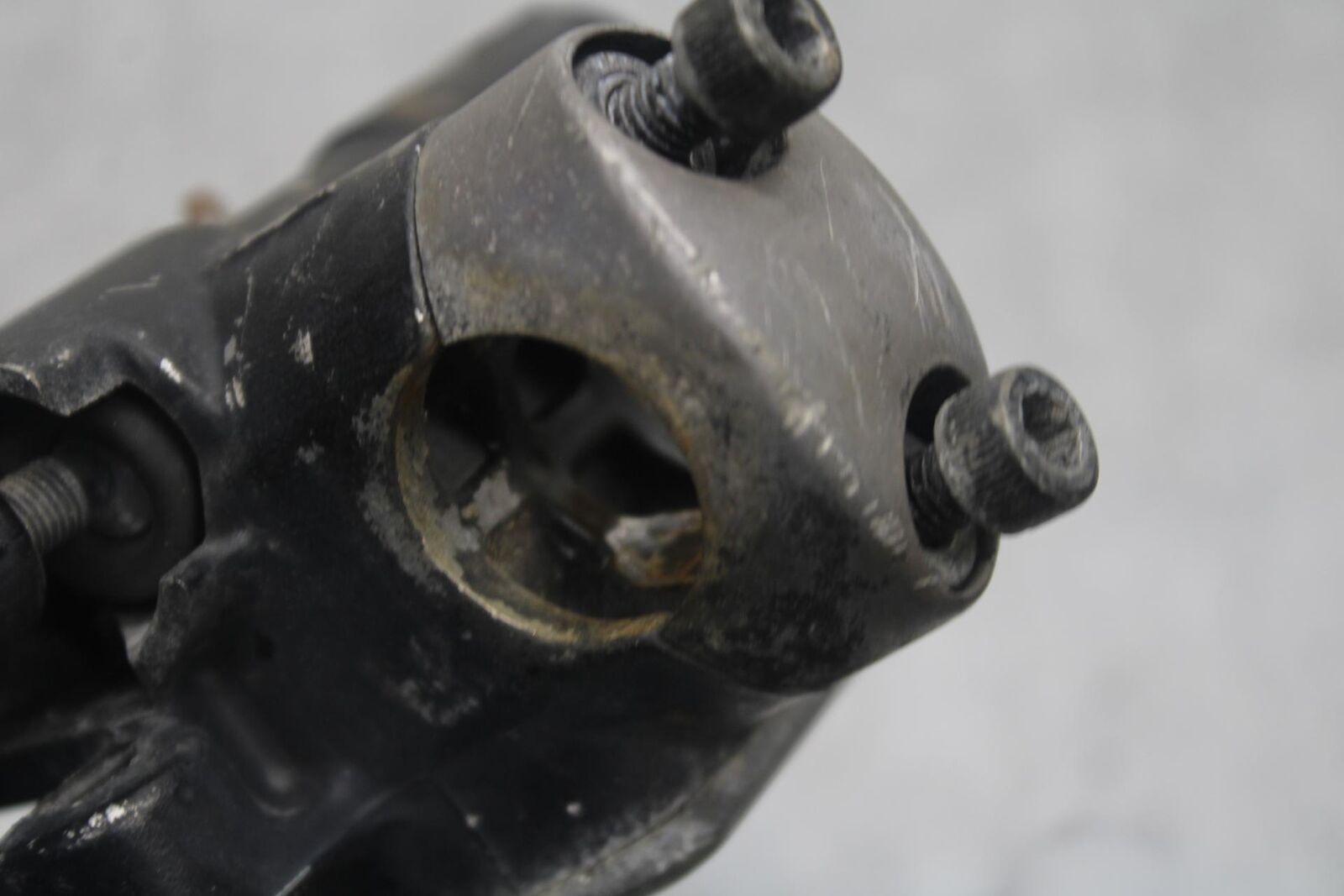1988 Yamaha FZ600 FRONT BRAKE MASTER CYLINDER w/ LEVER BB601