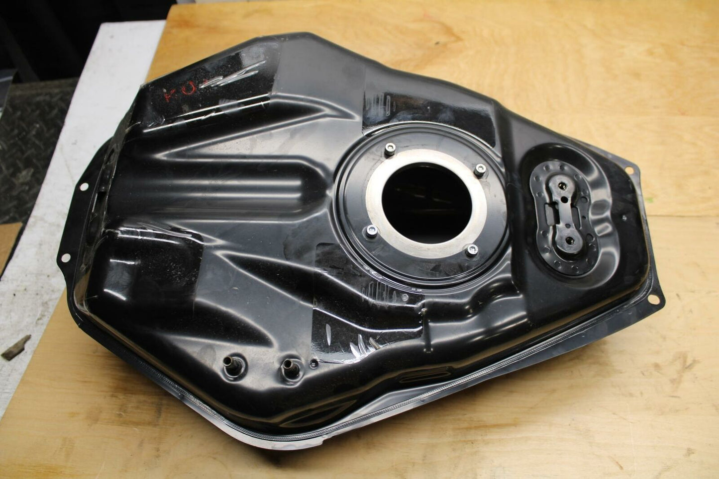 18-21 YAMAHA XSR700 GAS TANK FUEL CELL PETROL RESERVOIR BB323