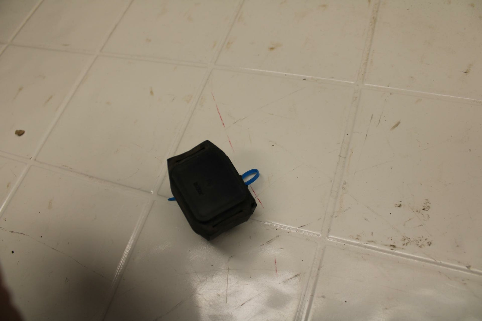 07 YAMAHA YZF R6  STARTER RELAY STARTING MOTOR SWITCH 2C0-81940-00-00  BB284 B
