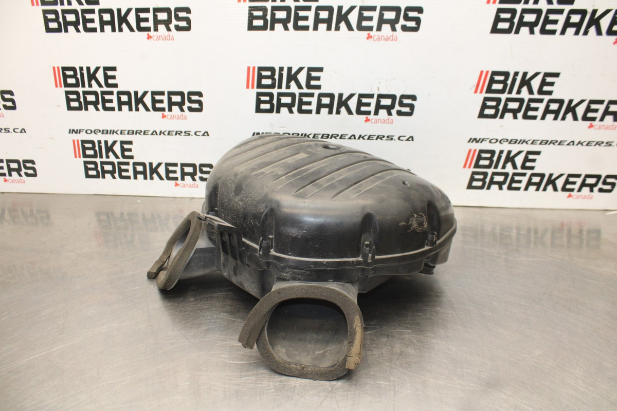 05-06 SUZUKI GSXR1000 AIRBOX AIR INTAKE FILTER BOX BB857