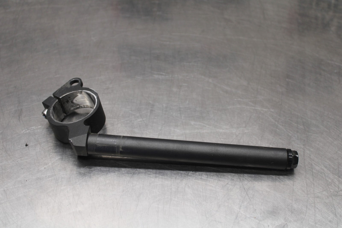 24-25 KAWASAKI NINJA ZX6R LEFT CLIP ON HANDLEBAR BB939