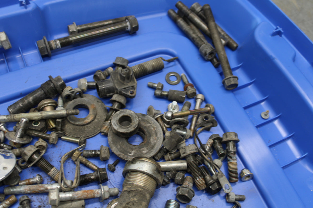 02-04 HONDA VTX1800S MOUNTING BOLTS HARDWARE MOTOR SCREWS BB712