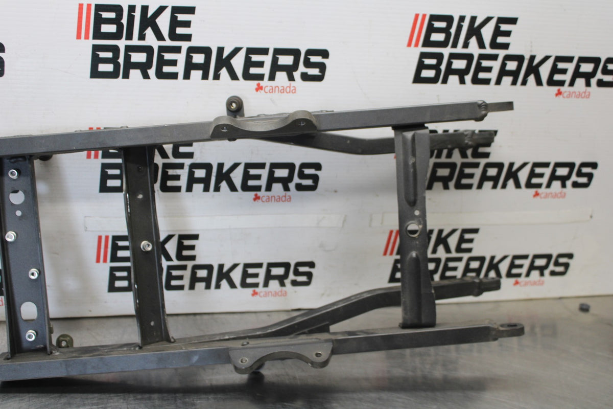 04-05 KAWASAKI NINJA ZX10R REAR SUBFRAME BACK SUB FRAME BB931