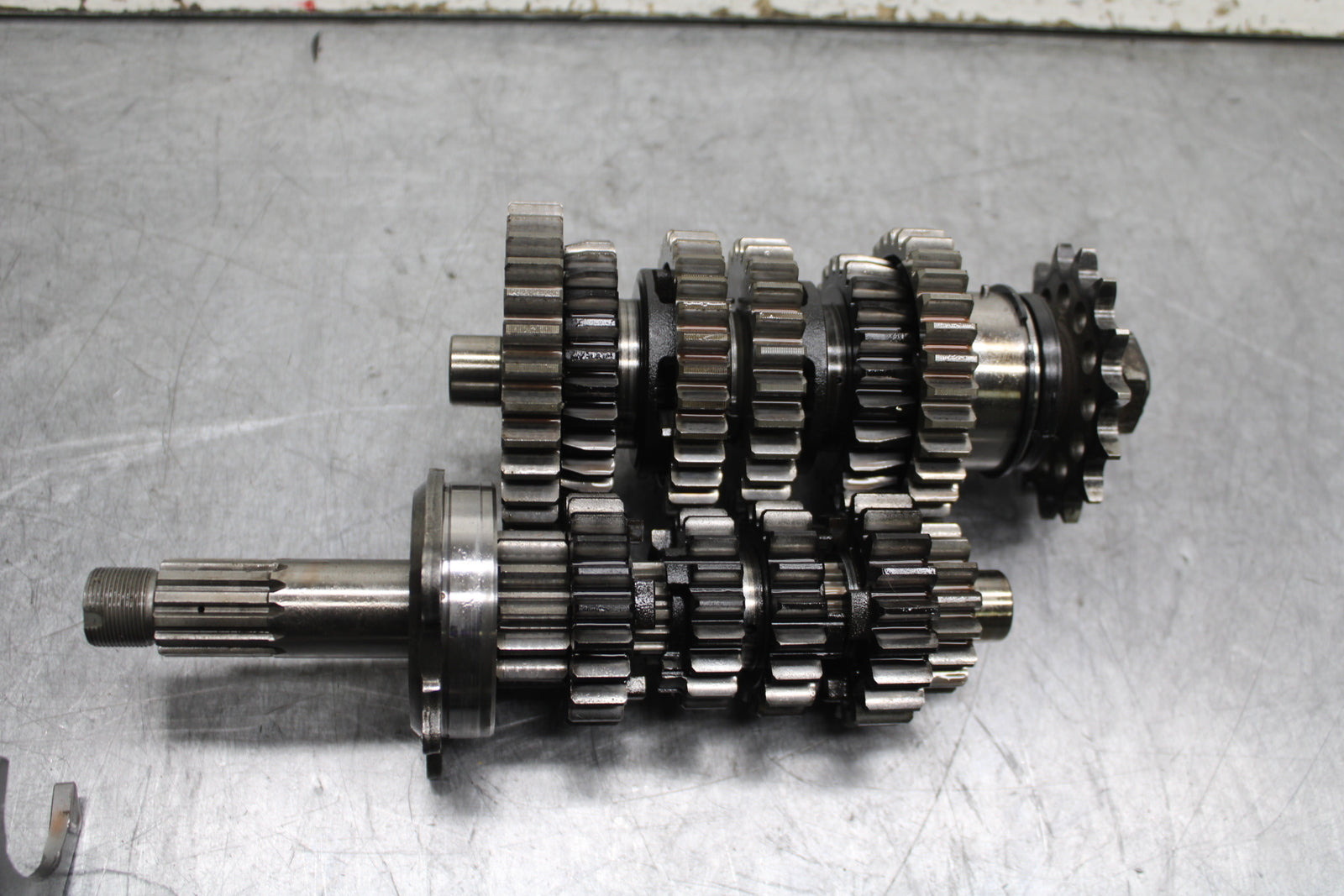 06 YAMAHA YZF R6 ENGINE MOTOR TRANSMISSION TRANNY GEARS BB716