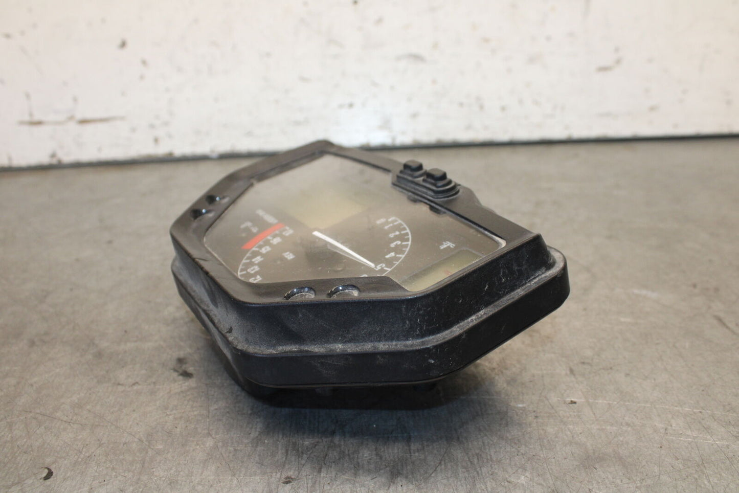05-06 HONDA CBR600RR SPEEDO TACH GAUGES CLUSTER SPEEDOMETER TACHOMETER BB689