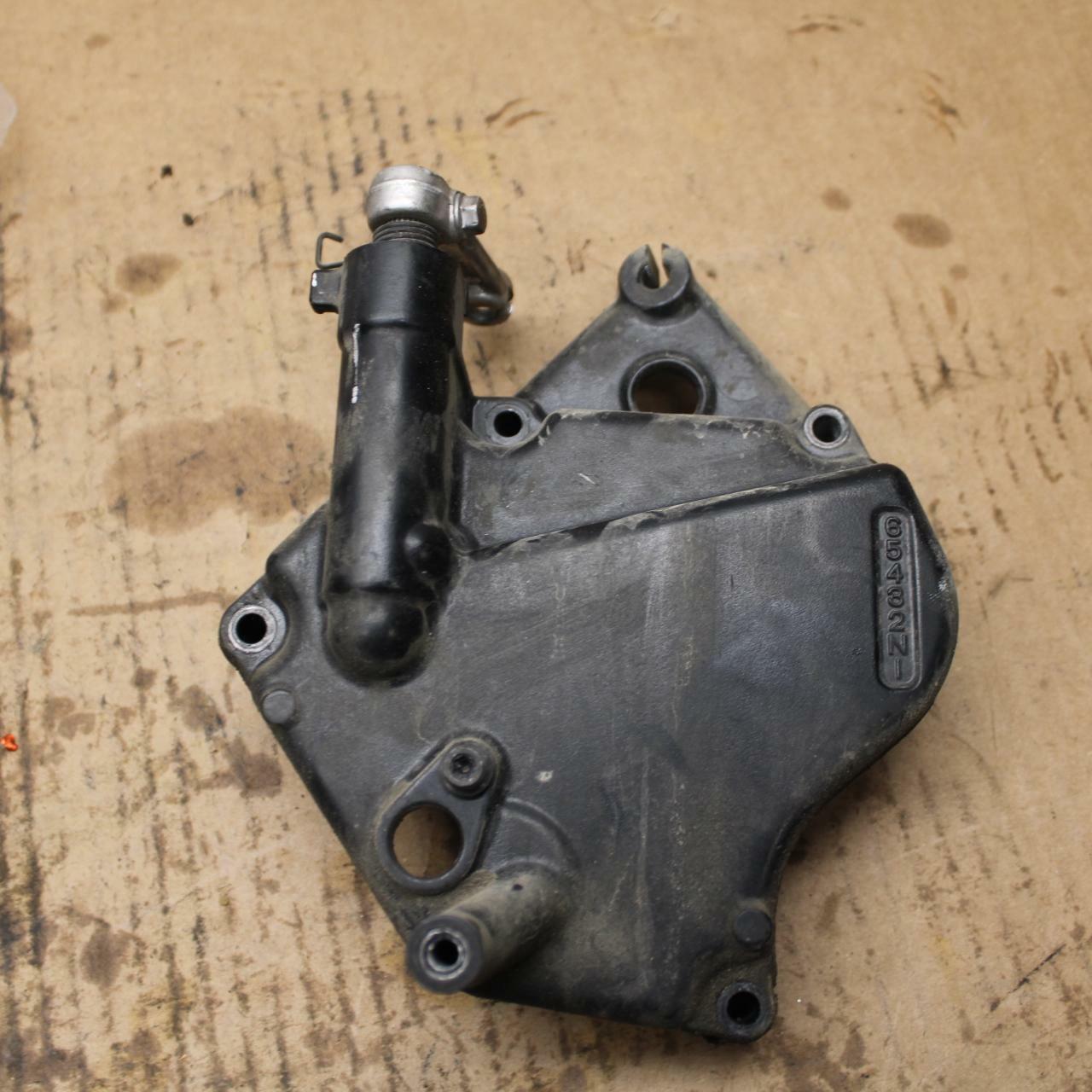 09-11 SUZUKI GSXR1000 ENGINE SPROCKET COVER BB205 B