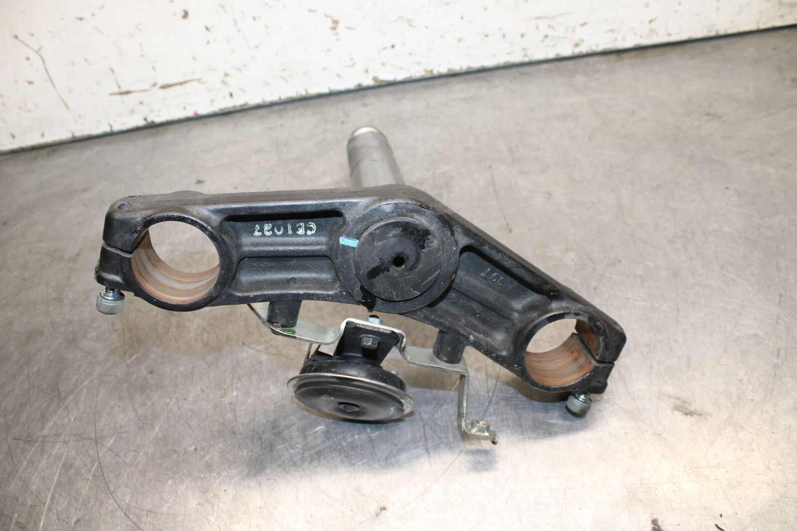 14-15 KAWASAKI NINJA 650 EX650F ABS FRONT CLAMP LOWER TRIPLE TREE STEM BB741