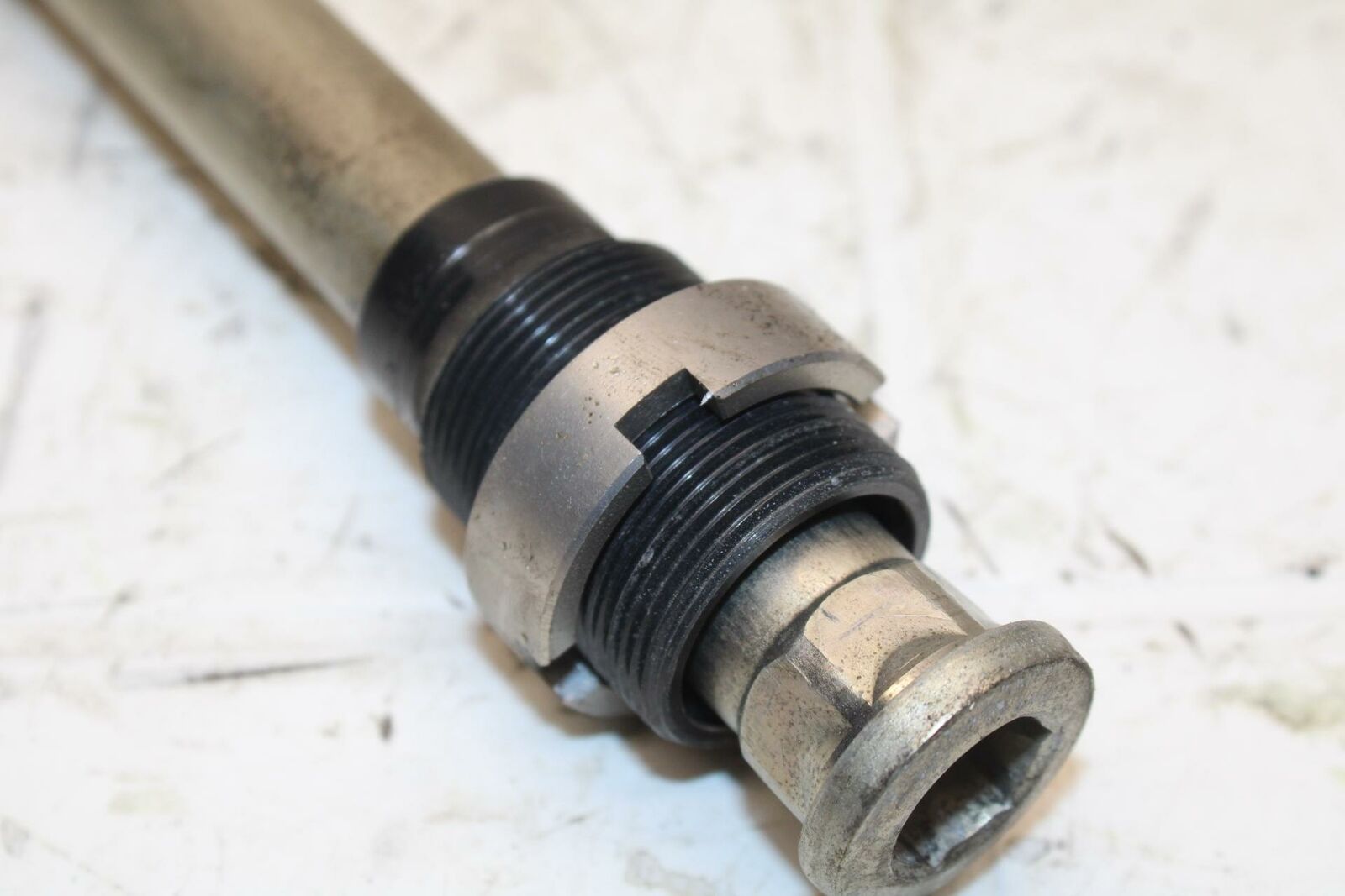 13-17 KAWASAKI NINJA ZX6R ZX636E REAR BACK SWINGARM BOLT SUSPENSION PIVOT AXLE B