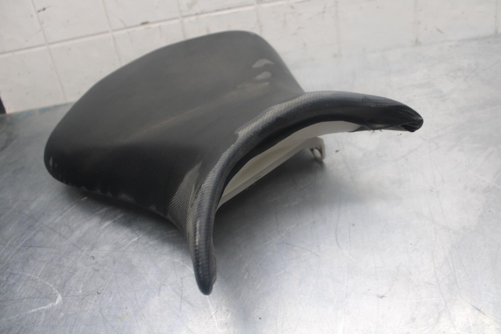 07-08 KAWASAKI NINJA ZX6R FRONT DRIVERS SEAT PAD SADDLE  53066-0178-MA BB456
