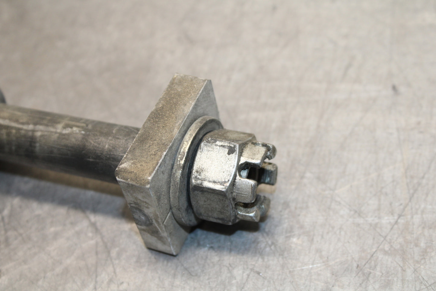 16-17 KAWASAKI VULCAN S 650 EN650 ABS REAR AXLE WHEEL RIM PIVOT BOLT AXEL  BB731