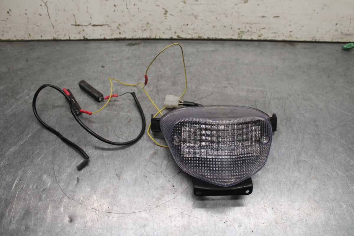 01-02 SUZUKI GSXR1000 AFTERMARKET REAR TAIL TAILLIGHT BACK BRAKE LIGHT BB113