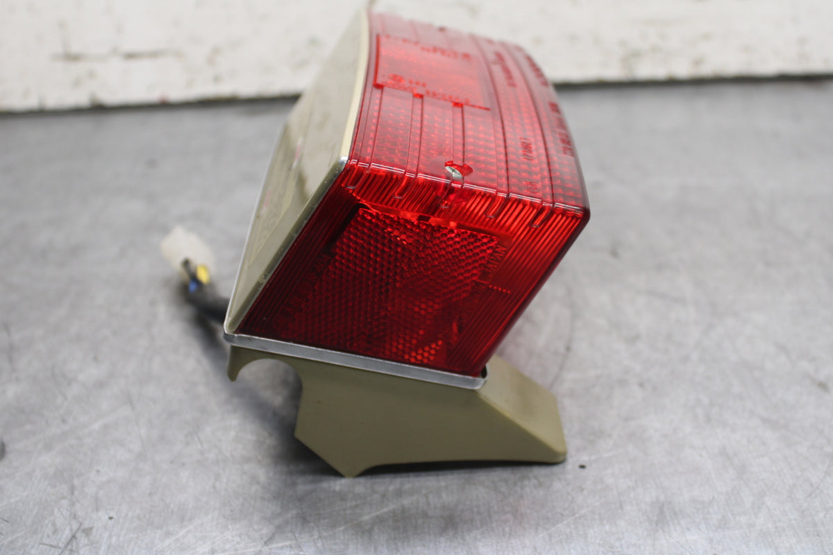 83-85 YAMAHA RIVA 180 XC180 REAR TAIL TAILLIGHT BACK BRAKE LIGHT BB109
