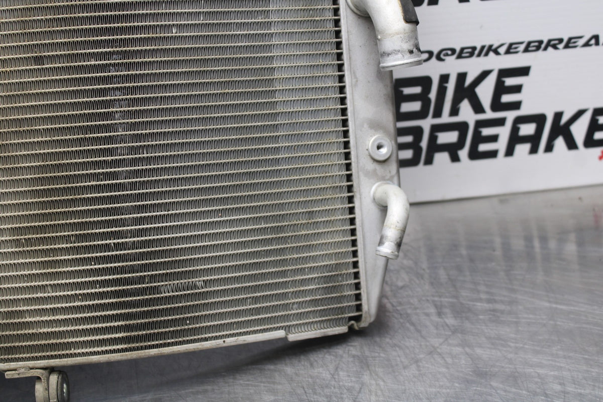 13 YAMAHA YZF R1 ENGINE RADIATOR MOTOR COOLER COOLING RADIATER BB781