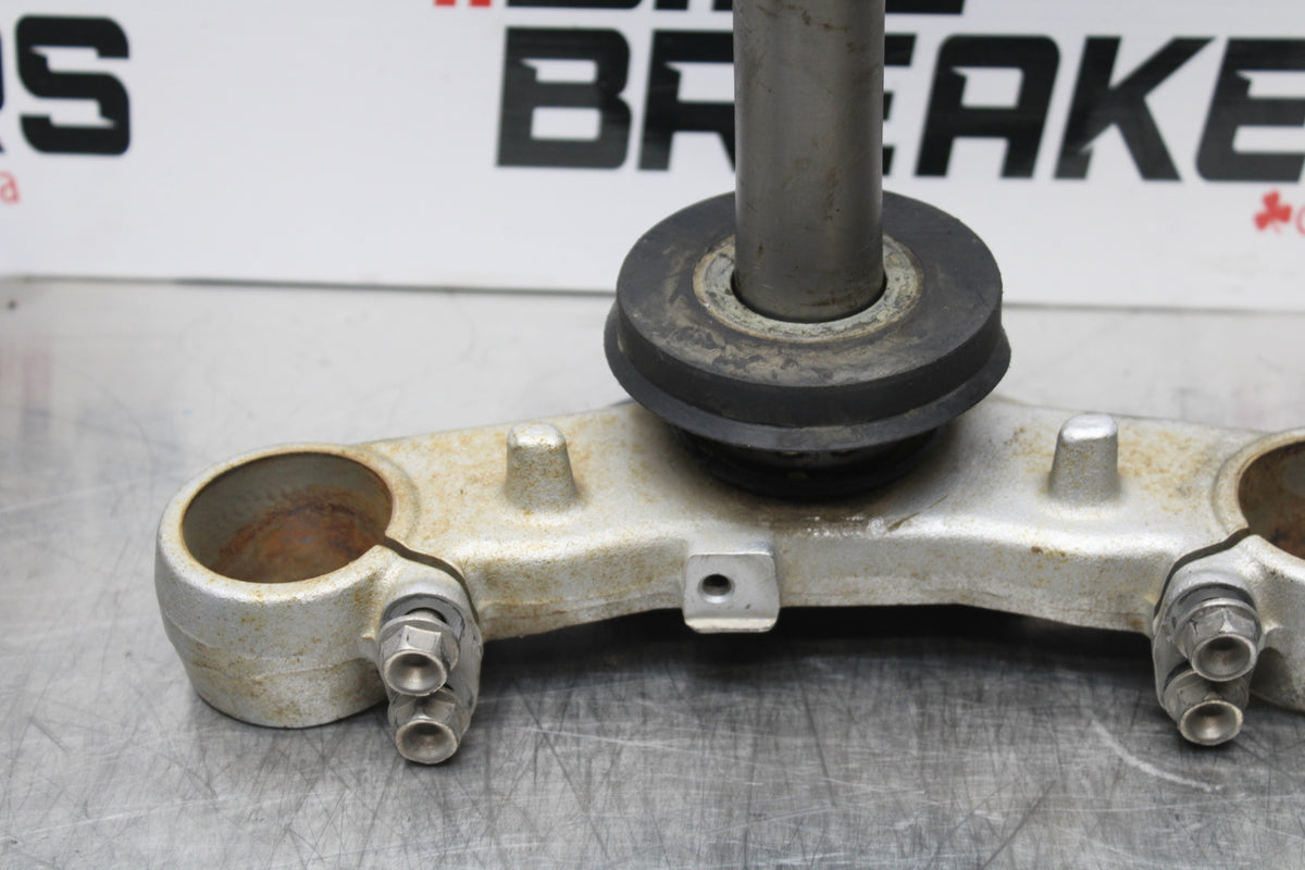 03 SUZUKI SV650S FRONT FORKS CLAMP LOWER TRIPLE TREE STEM BB167