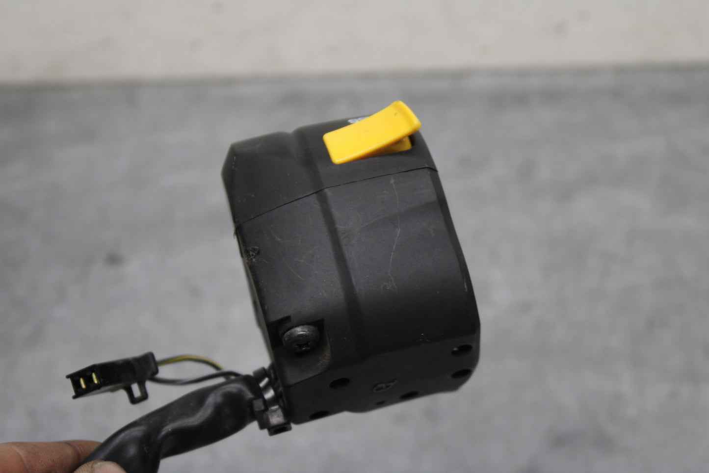 09 SUZUKI GSXR600 LEFT CLIP ON HANDLE HORN SIGNALS SWITCH SWITCHES BB759