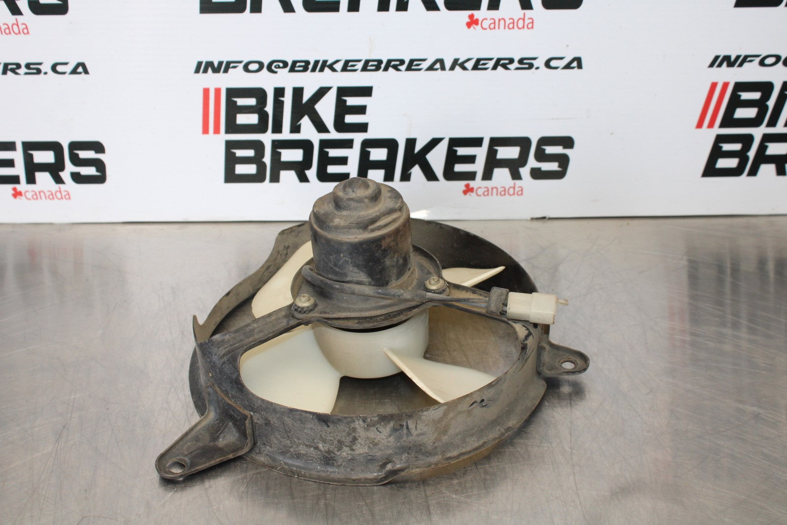 78-79 HONDA GOLDWING 1000 ENGINE RADIATOR COOLING FAN BB171