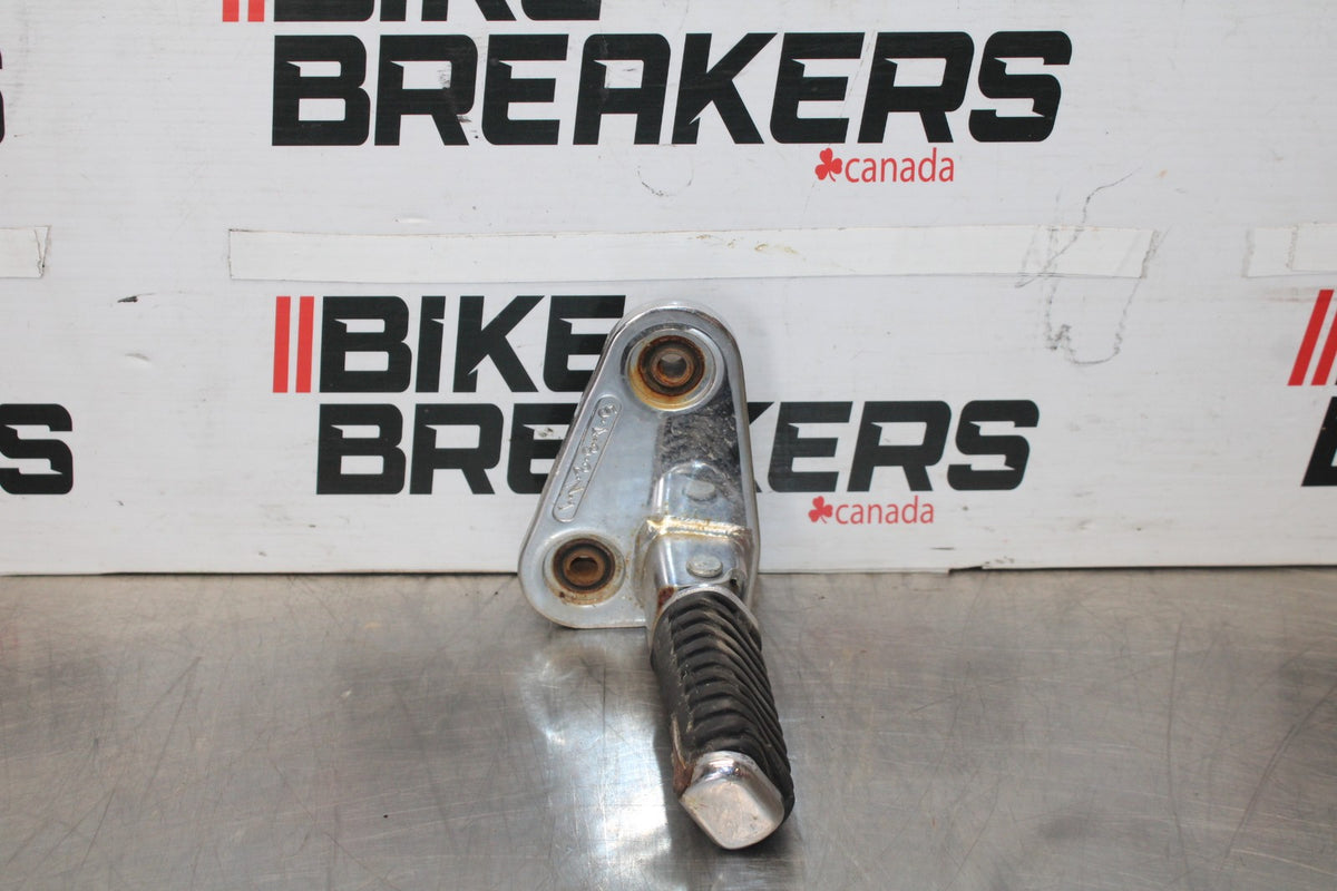 03 HONDA SHADOW SPIRIT 750 VT750DC LEFT FRONT FOOT REST PEG STEP BB907