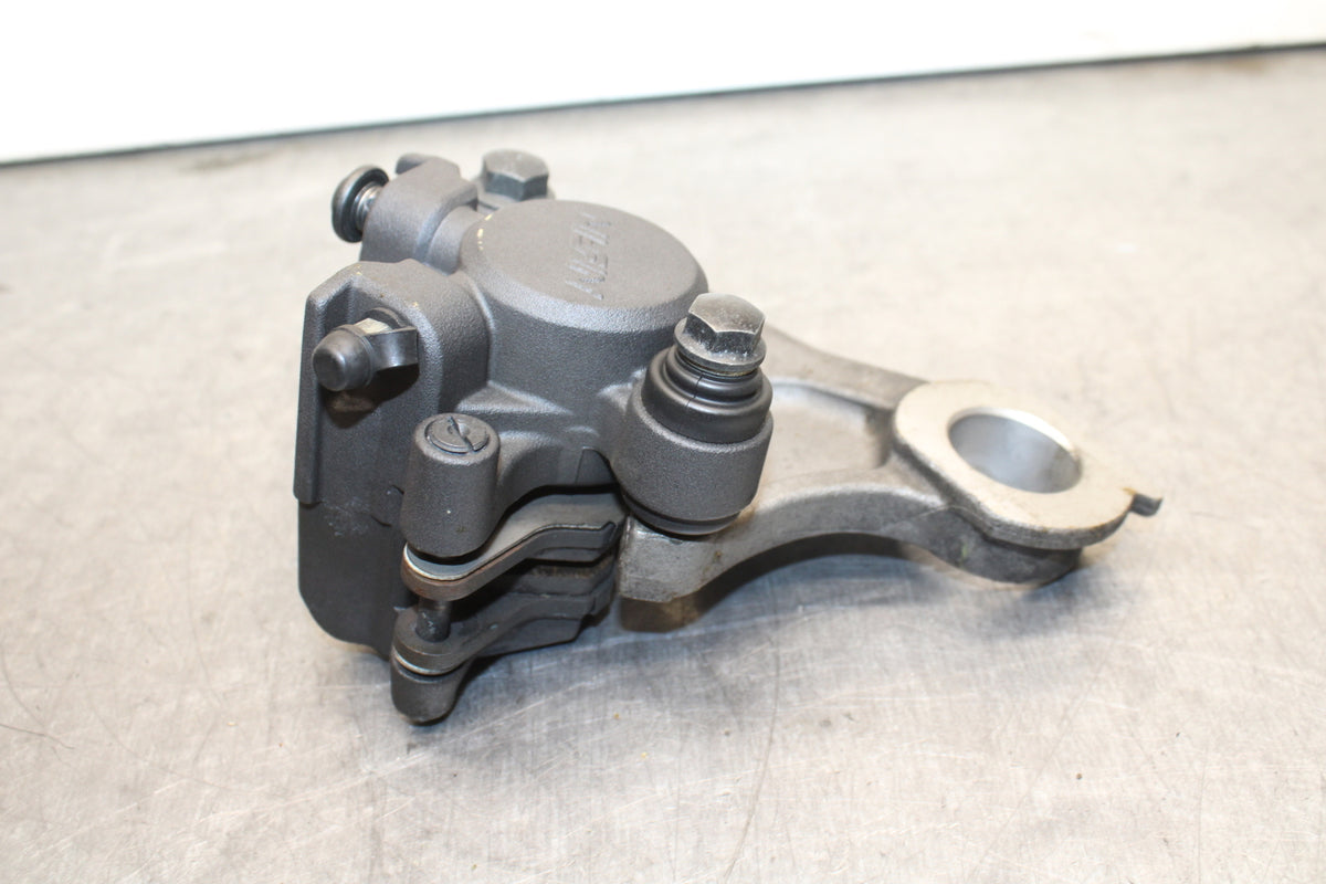 09-14 YAMAHA YZF R1 REAR BACK BRAKE CALIPER W MOUNT BRACKET BB119