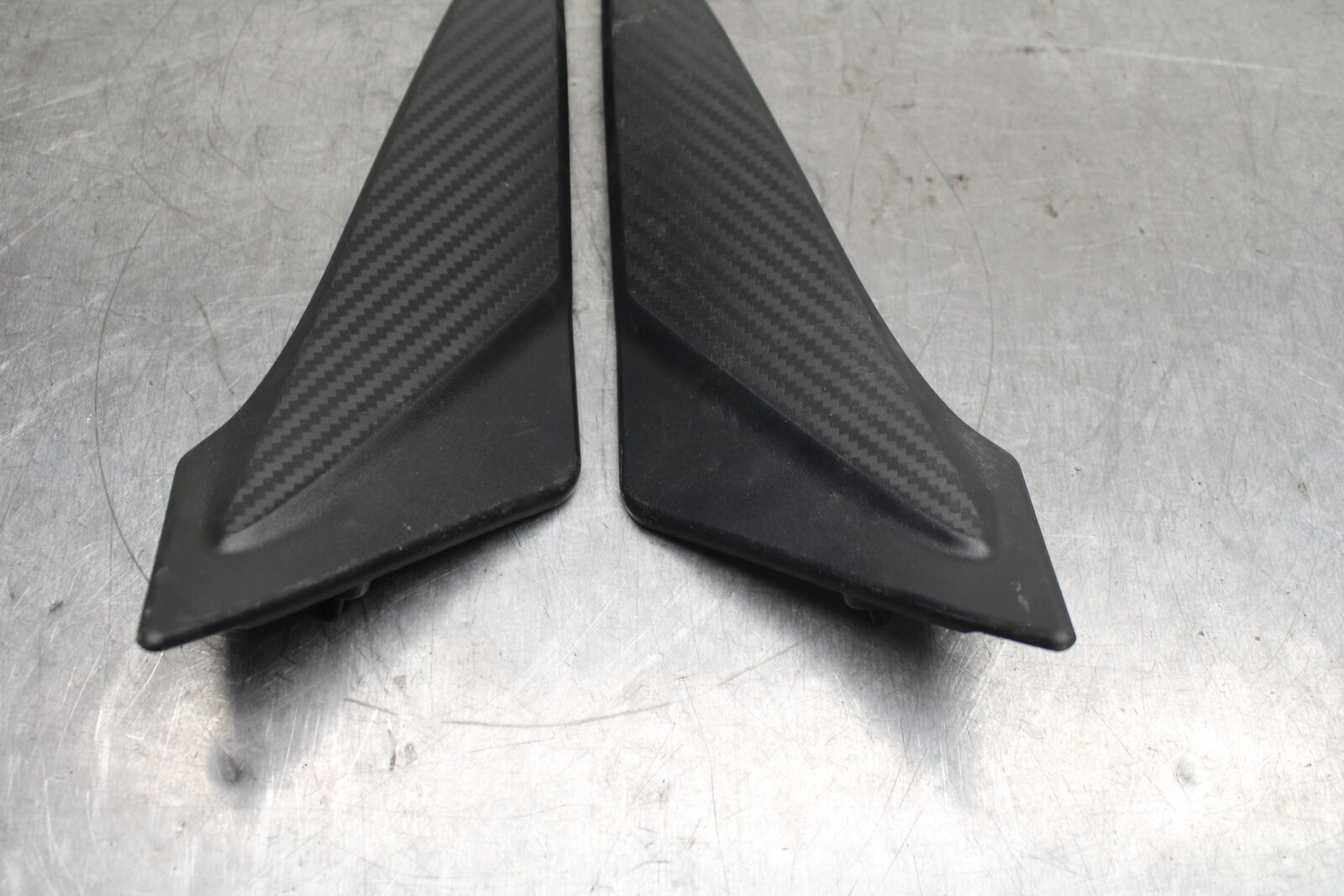 13 SUZUKI GSXR750 RIGHT LEFT GAS FUEL TANK PANELS COVERS TRIM SET COWLS BB110