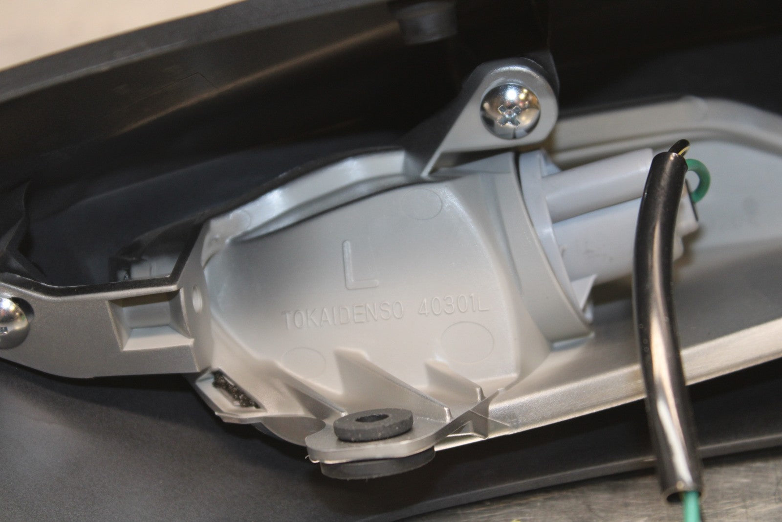 23-24 KAWASAKI NINJA ZX14R NEW!! LEFT REAR BACK TAIL FAIRING COWL & LIGHT BB764