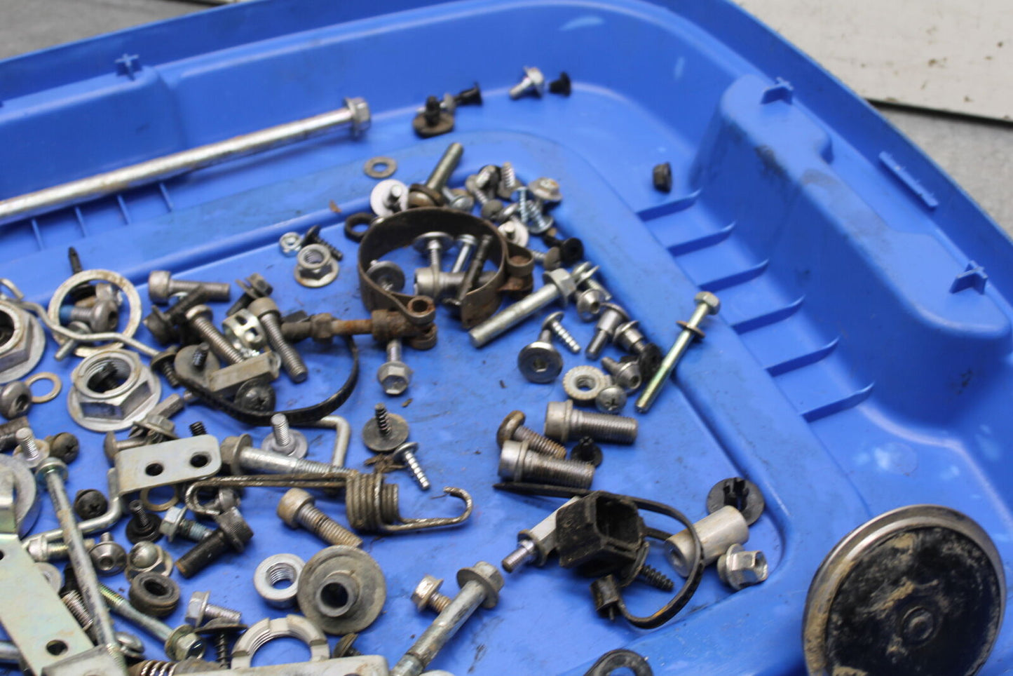 06-07 SUZUKI GSXR750 MOUNTING BOLTS HARDWARE MOTOR SCREWS BB670