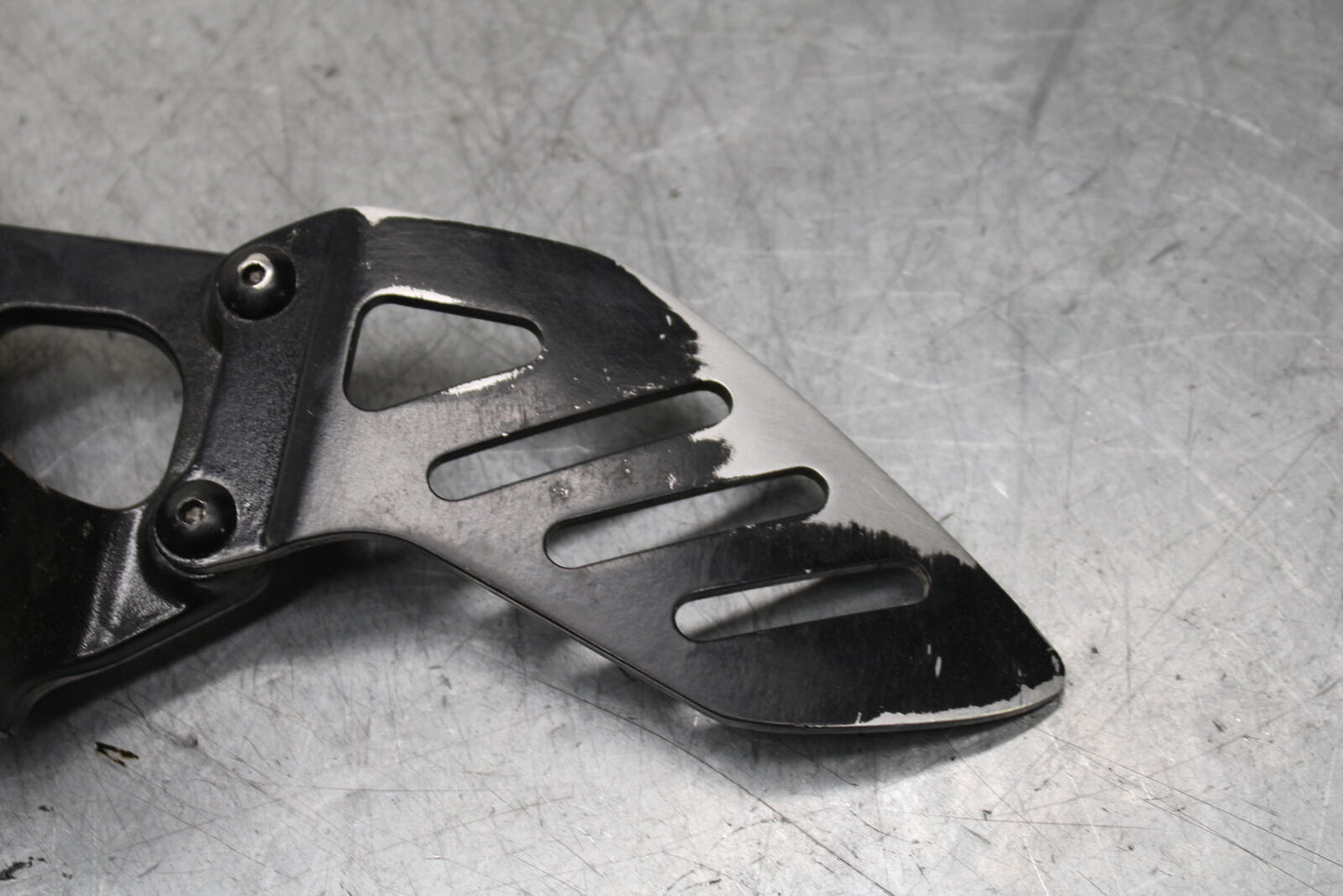 08-09 SUZUKI GSXR600 LEFT REARSET REAR SET DRIVER FOOT PEG REST STOP BB728