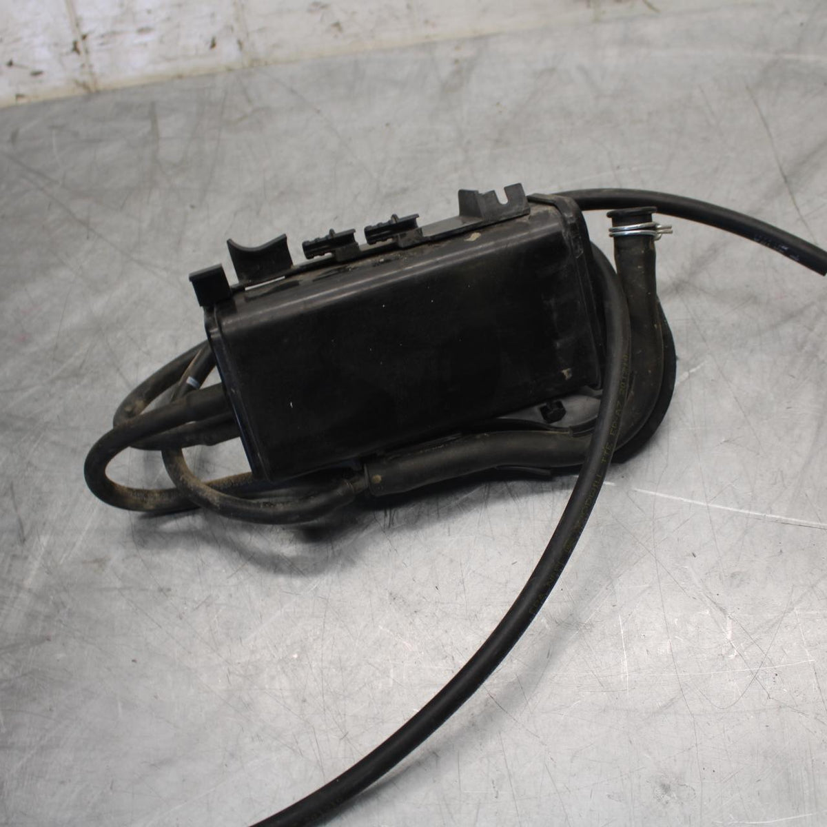 22 KTM 890 ADVENTURE   EVAP VAPOR  CHARCOAL EMISSION CANISTER BB514